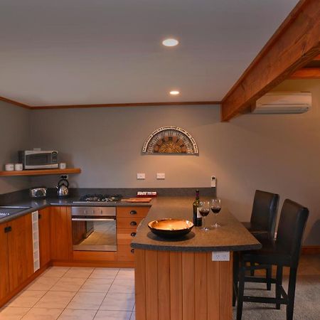 Terracotta Lodge & Cottages Carterton المظهر الخارجي الصورة